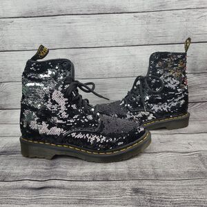 Dr. Doc Martens 1460 Pascal Sequin 8-Eye Boots Black Silver Size 7 L